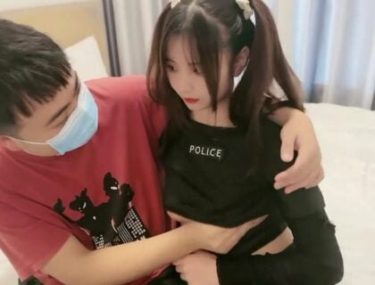 Chịch em gái khi ba mẹ vắng nhà